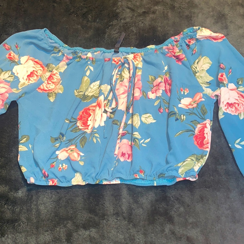 Flower print long sleeve crop top